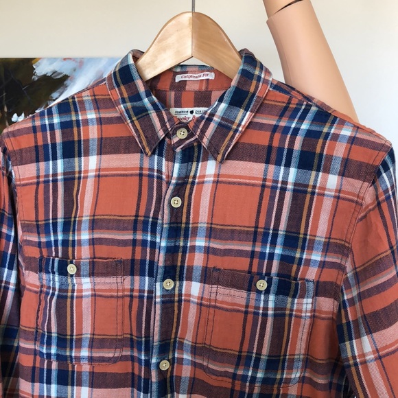 Lucky Brand- California Fit Button Down - Picture 2 of 8